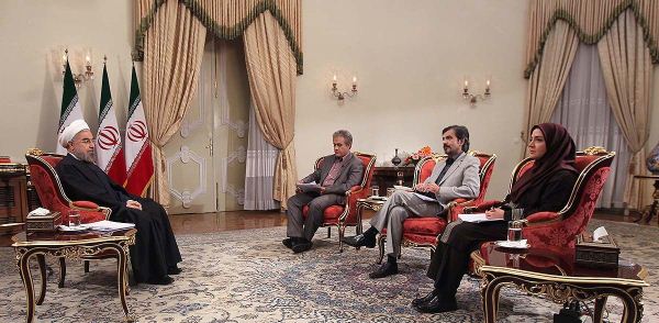 هیاهو برای “سیاه نمایی روحانی”، پس از سکوت در برابر “سیاه کاری احمدی نژاد”