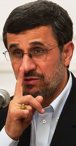 طنز – ربط احمدی‌نژاد و هواپیمای گم شده!