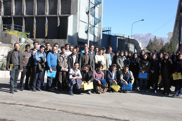 بازدید انجمن مهندسین برق شاخه کرمان از نیروگاه برق زرند