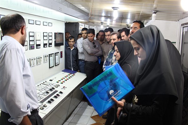 بازدید پرسنل برق منطقه ای کرمان از نیروگاه زرند