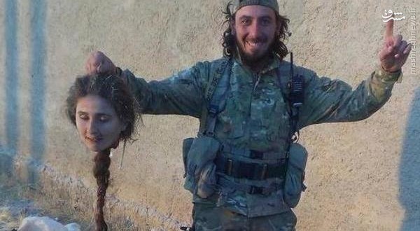 افتخار یک داعشی به سربریدن دختر کرد (+عکس)