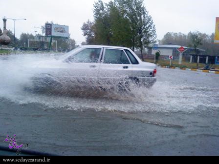 بارش شدید باران در برخی راه های استان کرمان