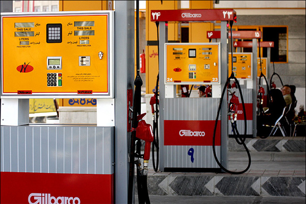 اخبار مربوط به قیمت و سهمیه‌ بنزین صحت ندارد