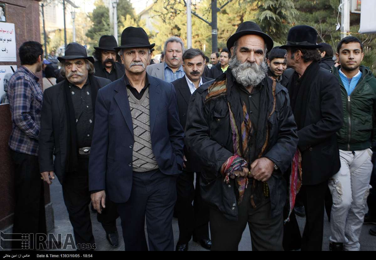 داش مشدی ها در مراسم ختم مرتضی احمدی (عکس)