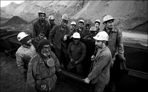 ۶۰ کارگر معدن در زرند: از رنجی که می‌بریم غافل نشوید