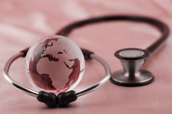 تاسیس دانشگاه علوم پزشکی راه حل رفع مشکلات بهداشتی درمانی زرند