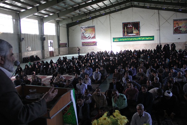 مراسم بزرگداشت «روز معلم» و «هفته عقیدتی سیاسی در سپاه» در زرند برگزار شد (+تصاویر)