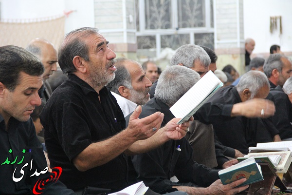 مراسم معنوی احیای شب نوزدهم ماه رمضان در شهرستان زرند برگزار شد