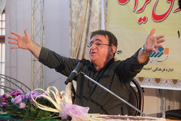 سمینار «سبک زندگی خانواده‌ موفق ایرانی» در زرند برگزار شد (+تصاویر)