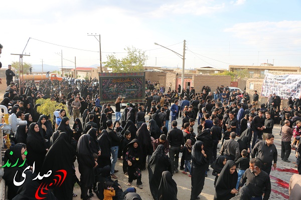 مراسم عزاداری حسینی در روستای بابتنگل زرند برگزار شد (+تصاویر)