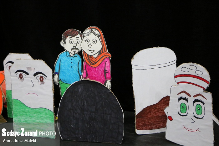 جشنواره تئاتر کاغذی مهتاب کویر در ۳ منطقه از شهرستان زرند اجرا می شود/بازدید از جشنواره تئاتر کاغذی برای عموم مردم رایگان می باشد