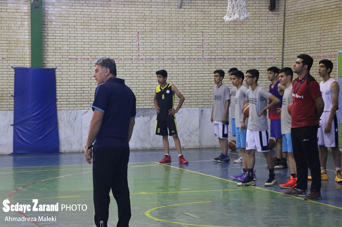 آماده شدن نوجوانان بسکتبالیست زرندی برای مسابقات لیگ کشوری