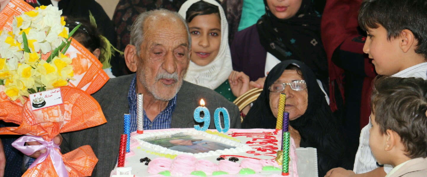 جشن تولد ۹۰ سالگی در زرند