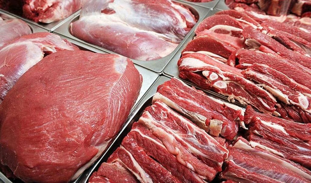 توزیع ۱۲۰۰ تُن گوشت منجمد و گرم در کرمان