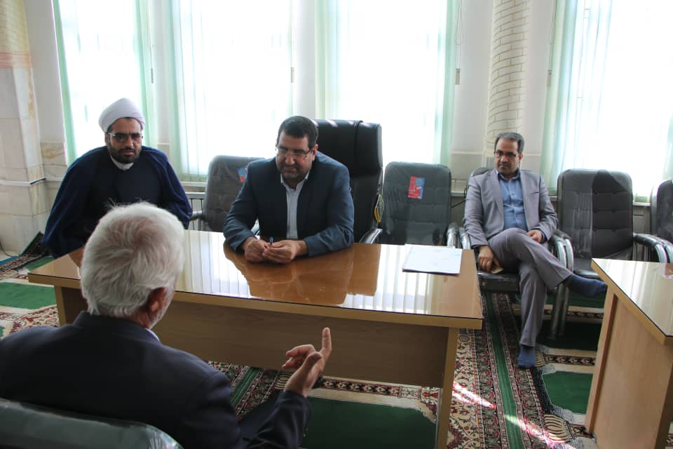 ملاقات ۹۵ نفر از مردم شهرستان زرند با رئیس کل دادگستری استان کرمان‎