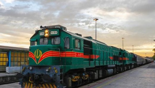 زرندی‌ها می‌توانند با قطار به کرمان بروند