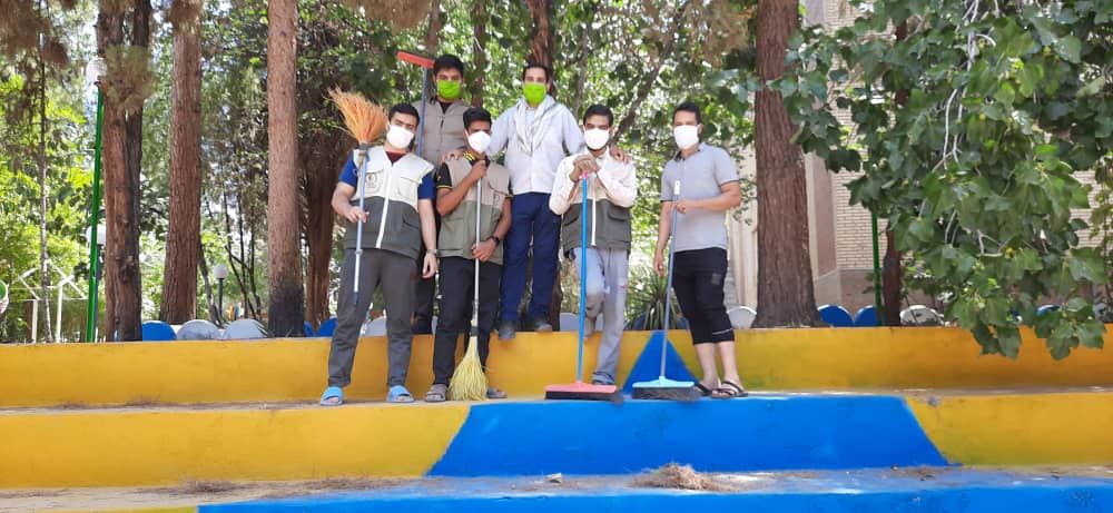 آماده سازی و نوسازی اردوگاه دانش آموزی جوادیه کرمان توسط دانش آموزان بسیجی زرند