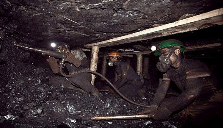 لزوم به کارگیری جوانان در شرکت زغال سنگ کرمان