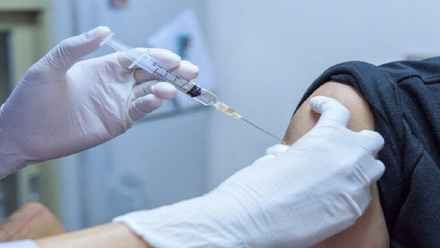 فعال شدن سامانه ثبت‌نام واکسیناسیون ۵۵ سال به بالا