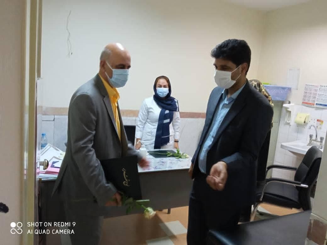 از پزشکان بیمارستان امام علی (ع) و سینا زرند تجلیل کردند