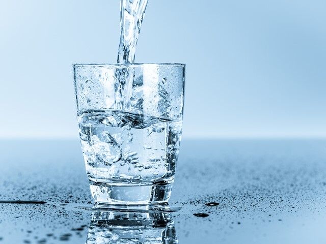 نوشیدن آب کافی مانع نارسایی قلبی می‌شود