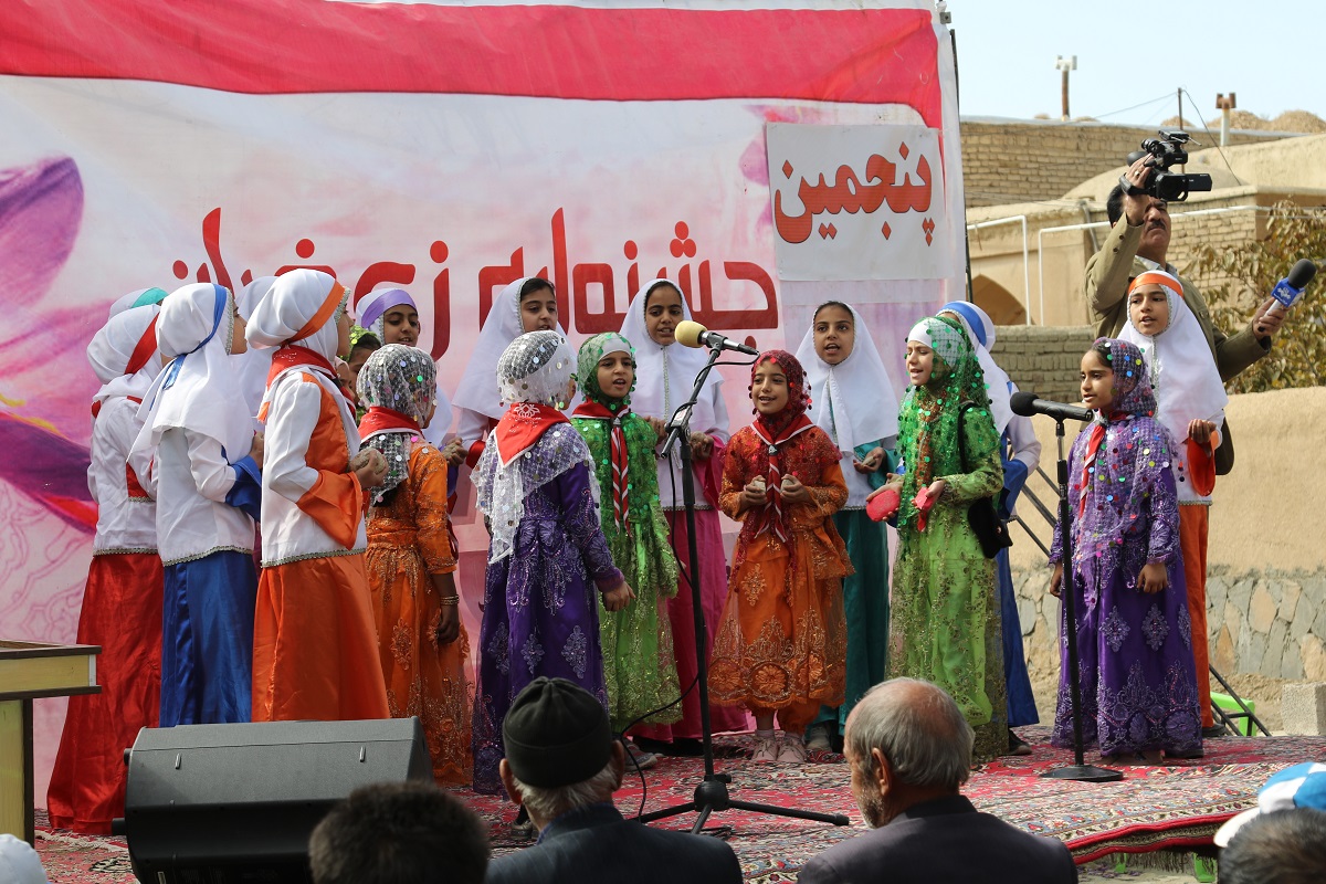 جشنواره‌ی زعفران دشتخاک در هاله‌ای از ابهام