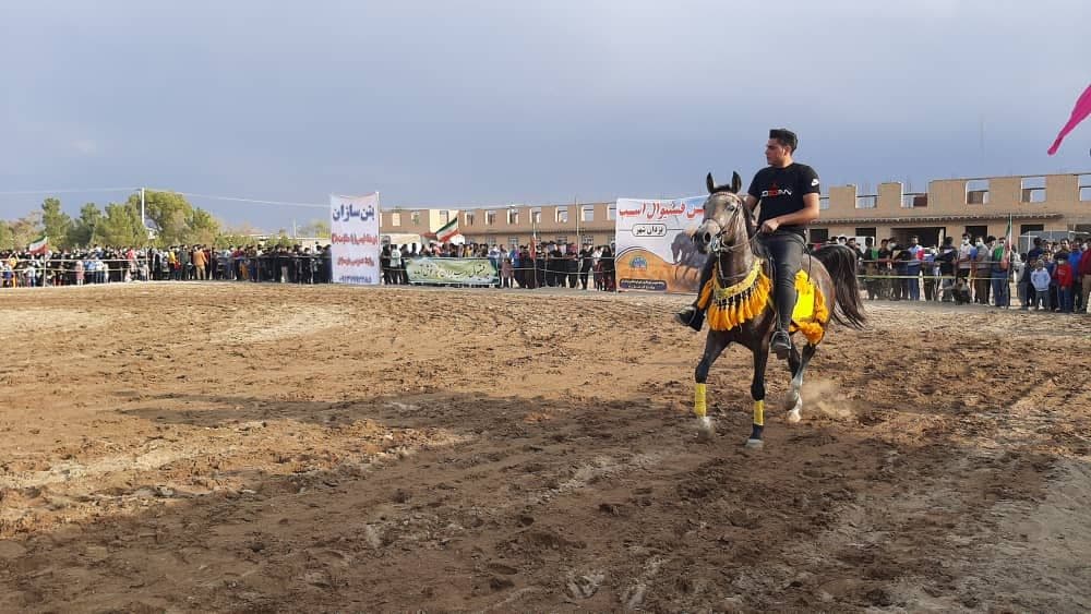 اولین فستیوال اسب یزدانشهر برگزار شد