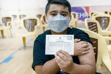 الزامی برای واکسیناسیون دانش آموزان علیه کرونا وجود ندارد