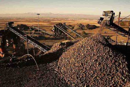 ریزش قیمت محصولات معدنی فولاد/ روی گردانی چین از خرید سنگ آهن ایران
