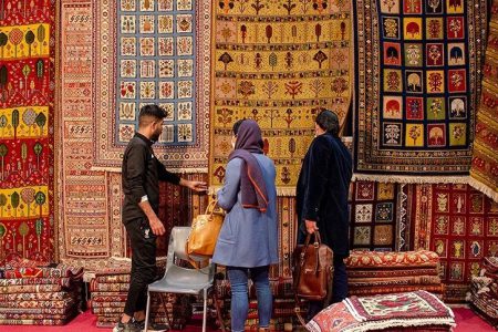 فرش های افغانستانی به وفور در بازار ایران موجود است!