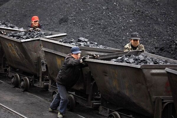 پنج هزار کارگر زغال سنگ امکان بازنشستگی ندارند