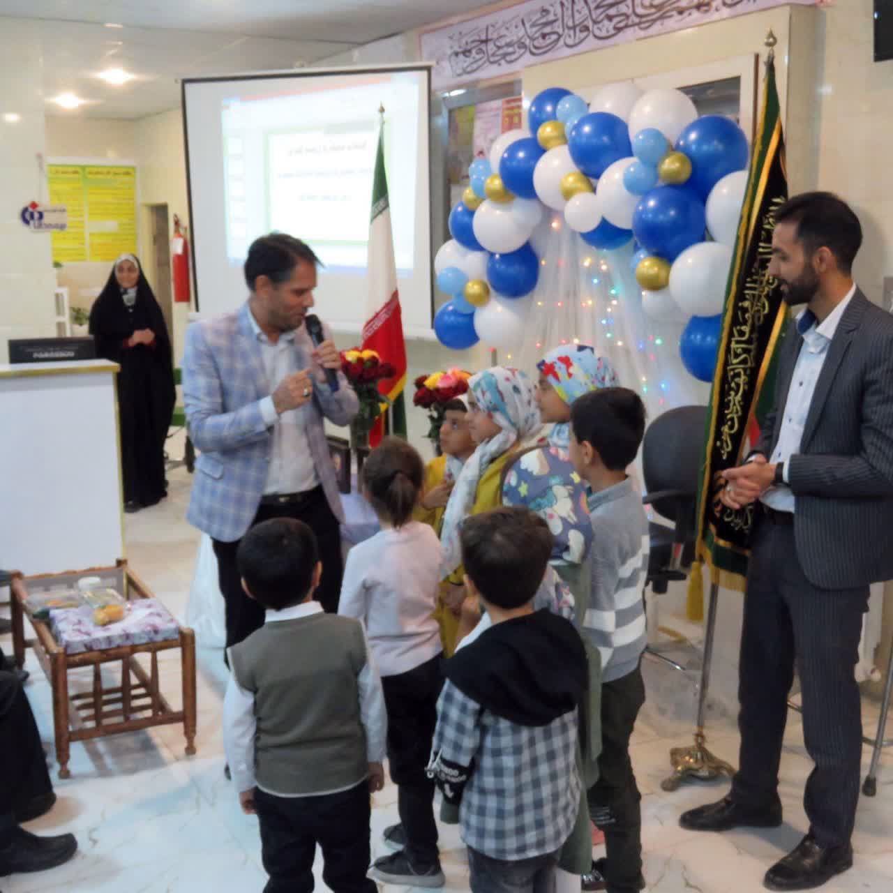 آئین جشن گرامیداشت روز پرستار در درمانگاه شهید ثمره فجر زرند برگزار شد
