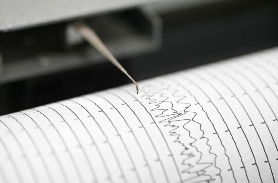 زلزله چیست و چگونه رخ می‌دهد؟