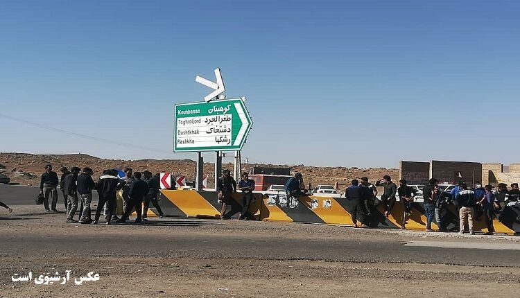 تجمع کارگران زغال سنگ کرمان؛ مسئولان شرکت: حقوق و مزایا بزودی پرداخت می شود